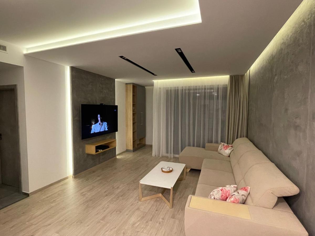 Greenbay Apartment With Free Parking Trencin Exterior photo