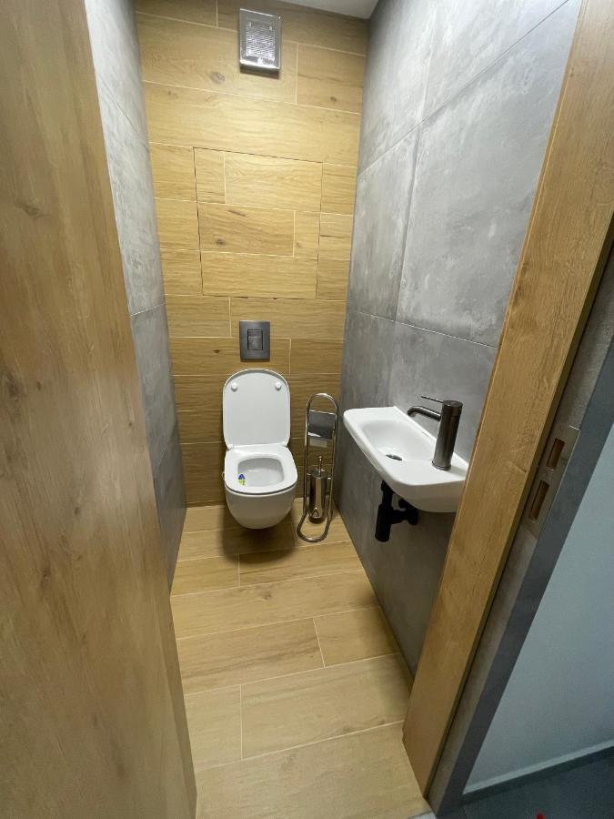 Greenbay Apartment With Free Parking Trencin Exterior photo
